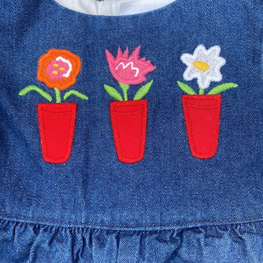 Adorable Baby Girl Denim Romper with Embroidered Flowers Size 12M - Picture 2 of 6